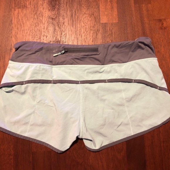 Lululemon short - Picture 2 of 4